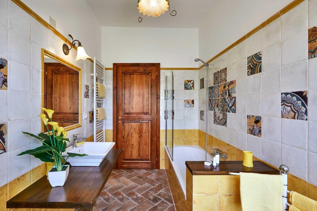 Agriturismo Montecrespini Saturnia Bagian luar foto
