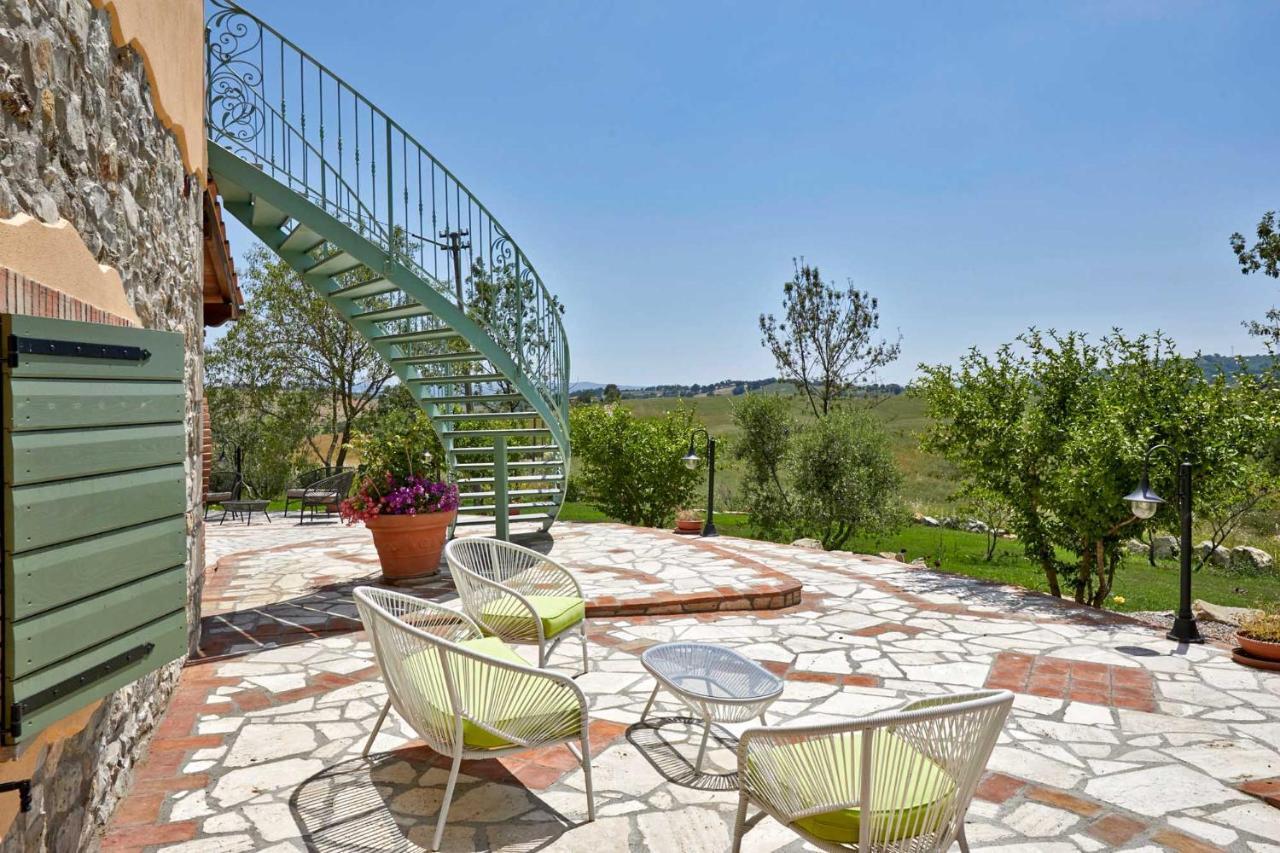 Agriturismo Montecrespini Saturnia Bagian luar foto
